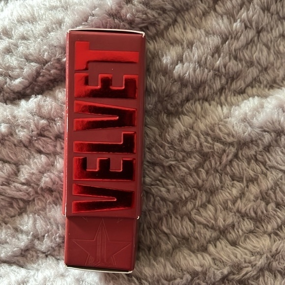 NWT Jeffree Star Velvet Trap Lipstick Color Entrapment - Picture 5 of 6
